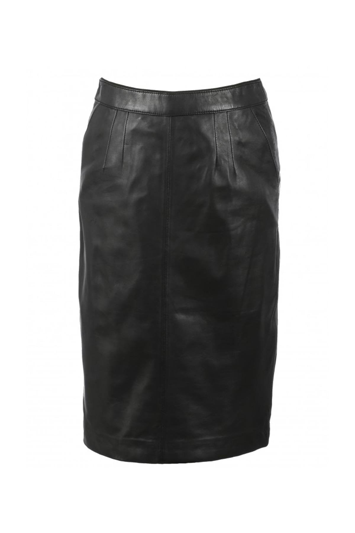 Mid-length fitted skirt in sheepskin leather - Image n°7