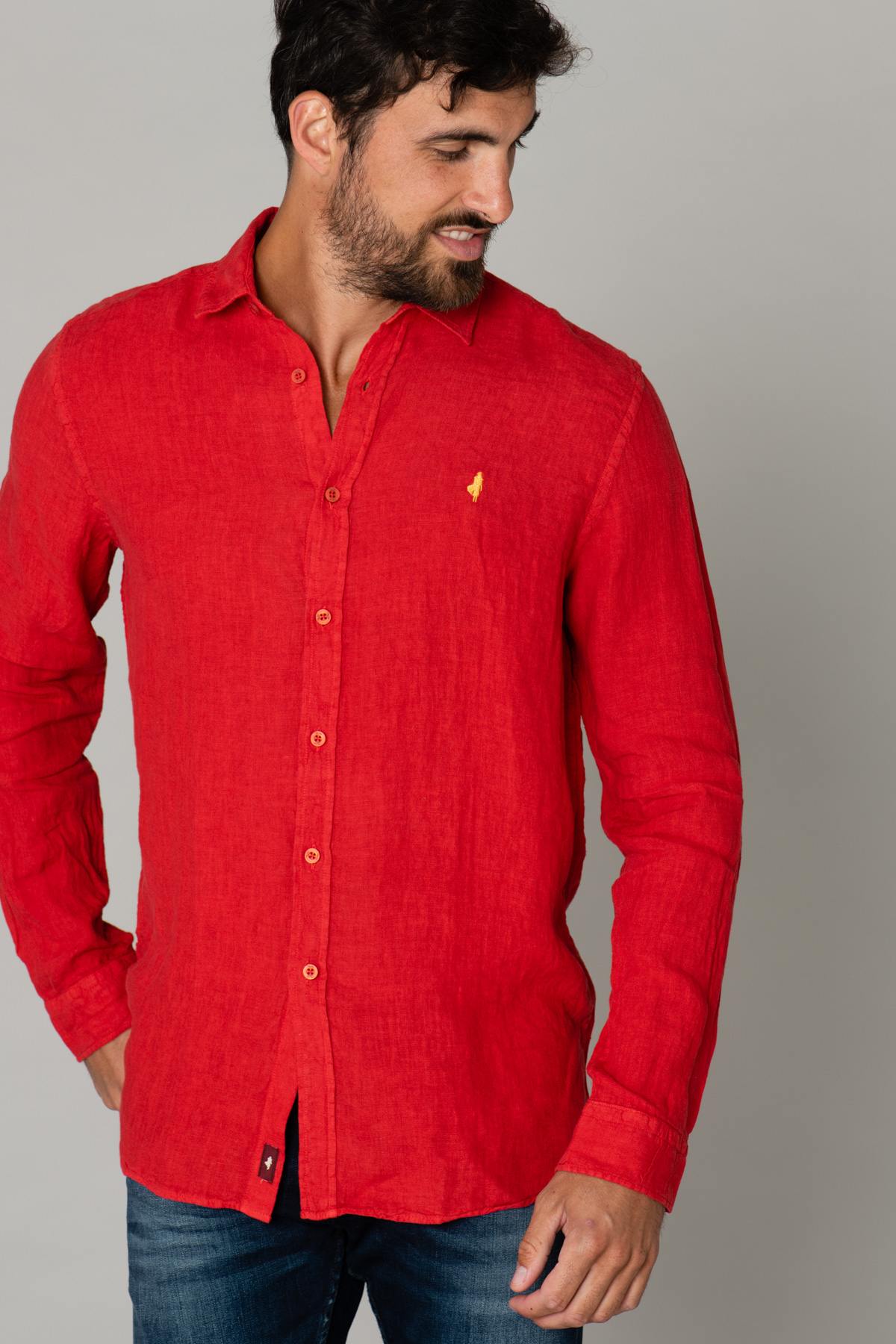 Men's red linen shirt - Image n°1