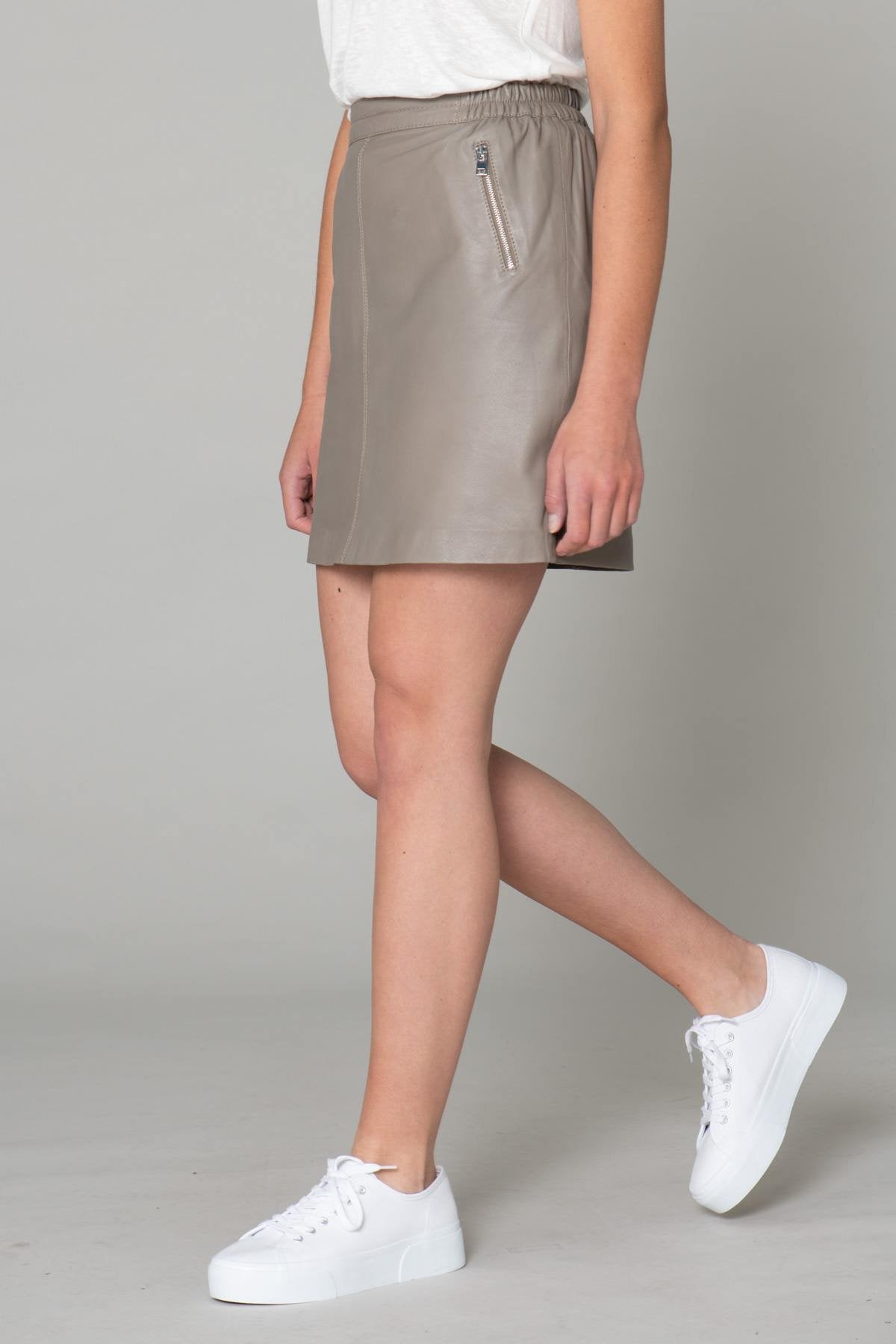 Putty-colored leather skirt - Image n°6