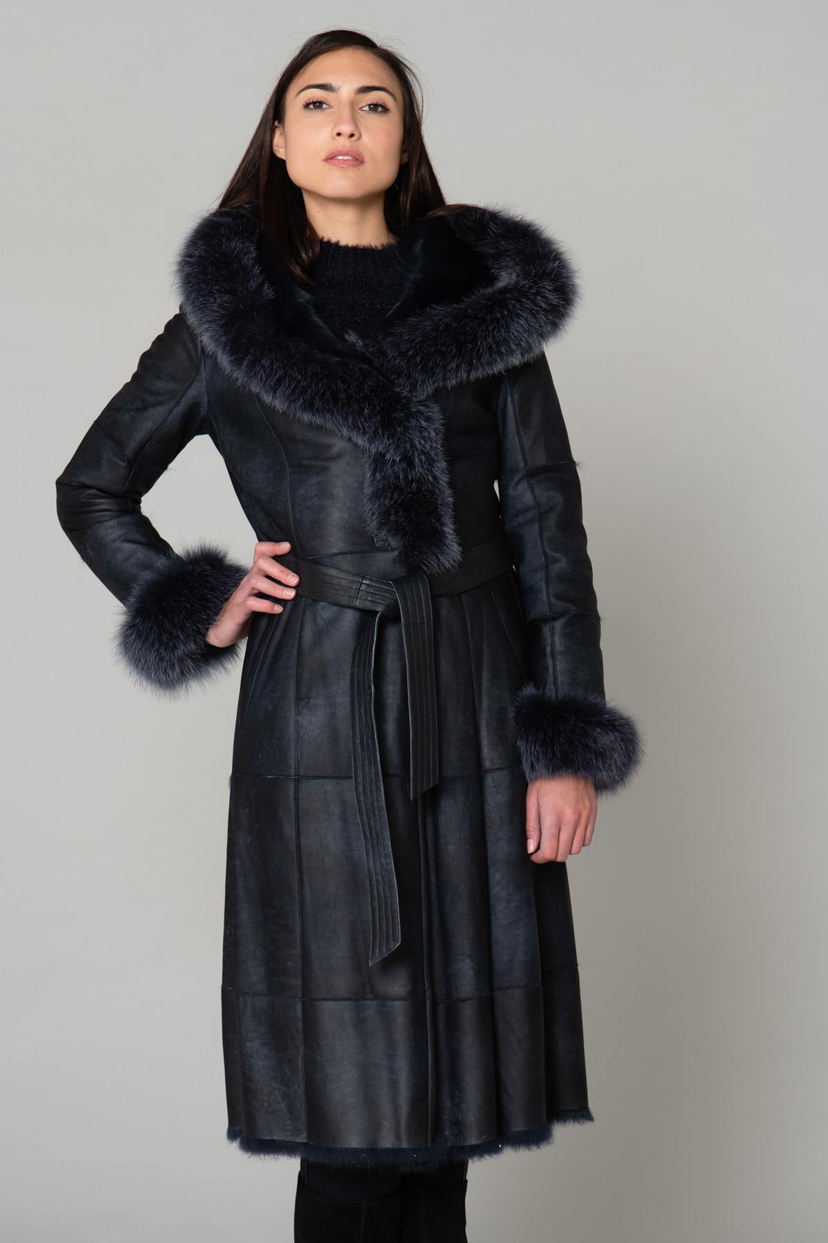 Shearling fur coat - Image n°1