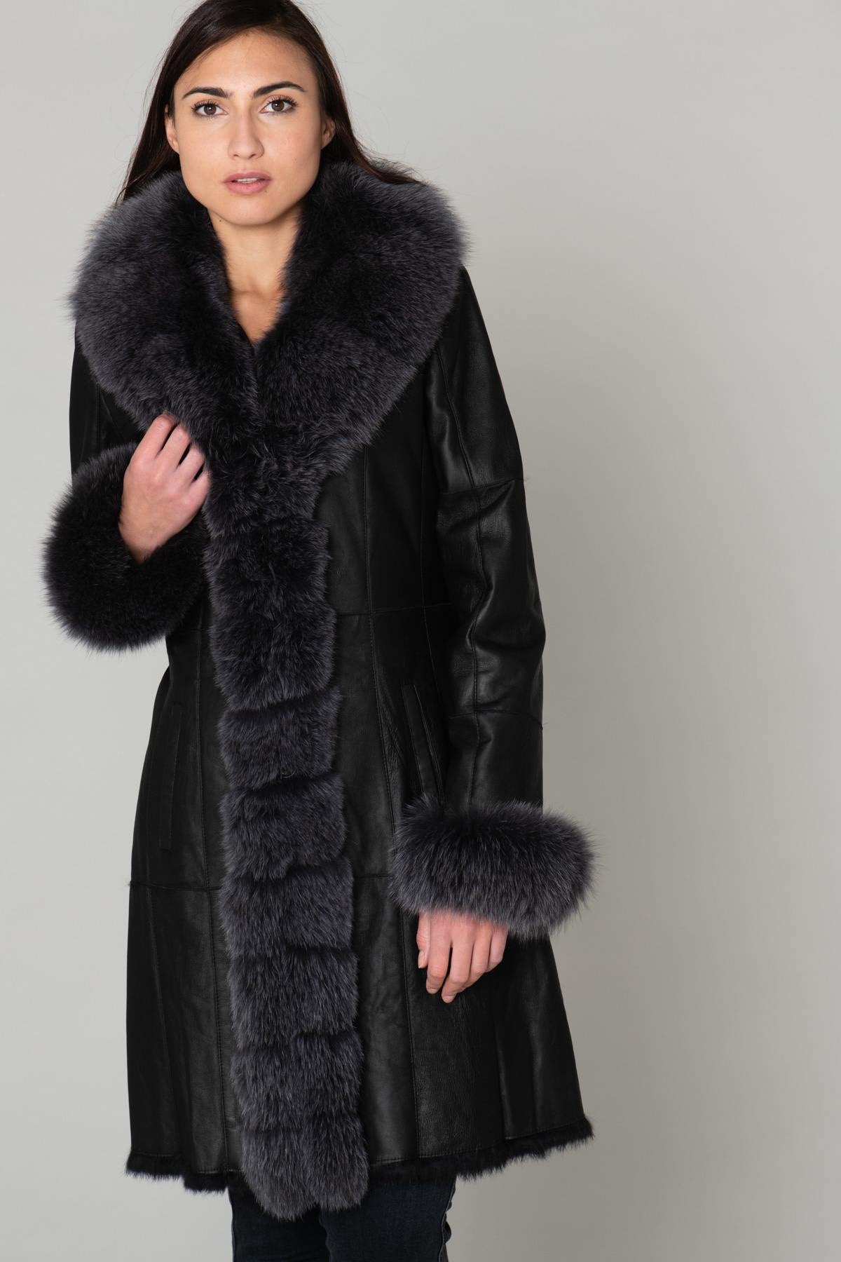 Long coat in turned rabbit and fur - Image n°1