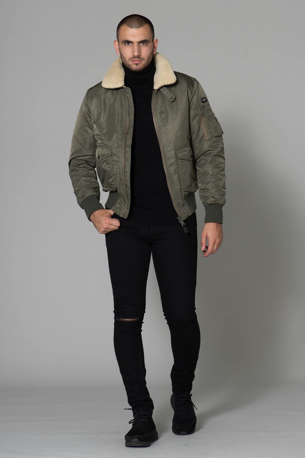 Khaki pilot jacket with beige fur-lined collar - Image n°3