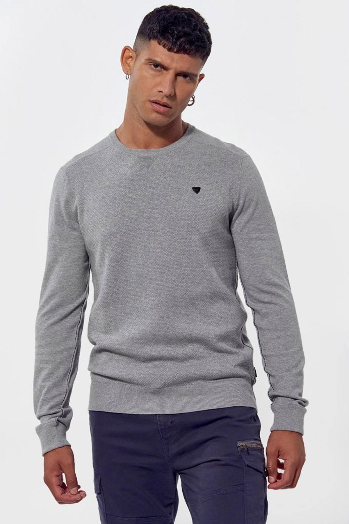 Men's gray round-neck sweater - Image n°1