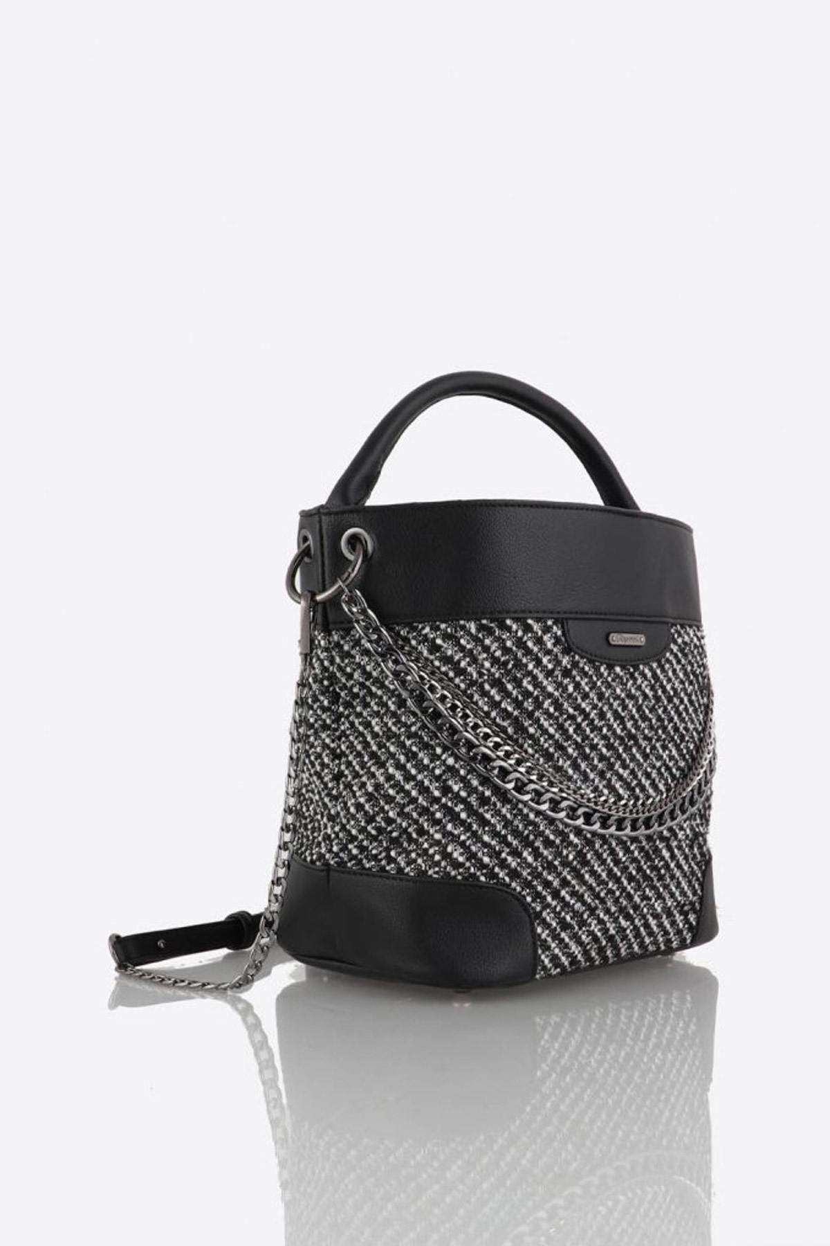 Handbag with handle and shoulder strap - Image n°6