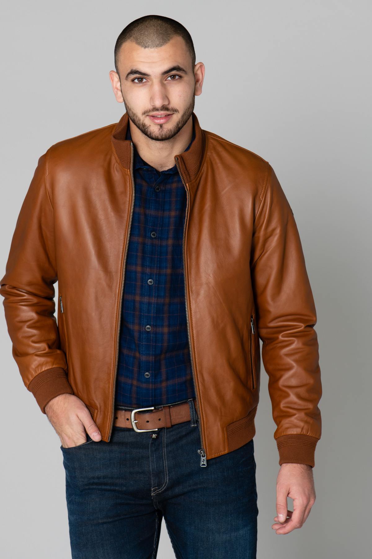 Men's teddy in cognac-colored leather - Image n°4