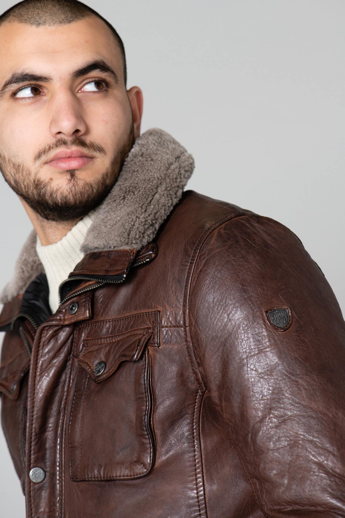 Mid-length brown leather jacket with fur collar - Image n°2