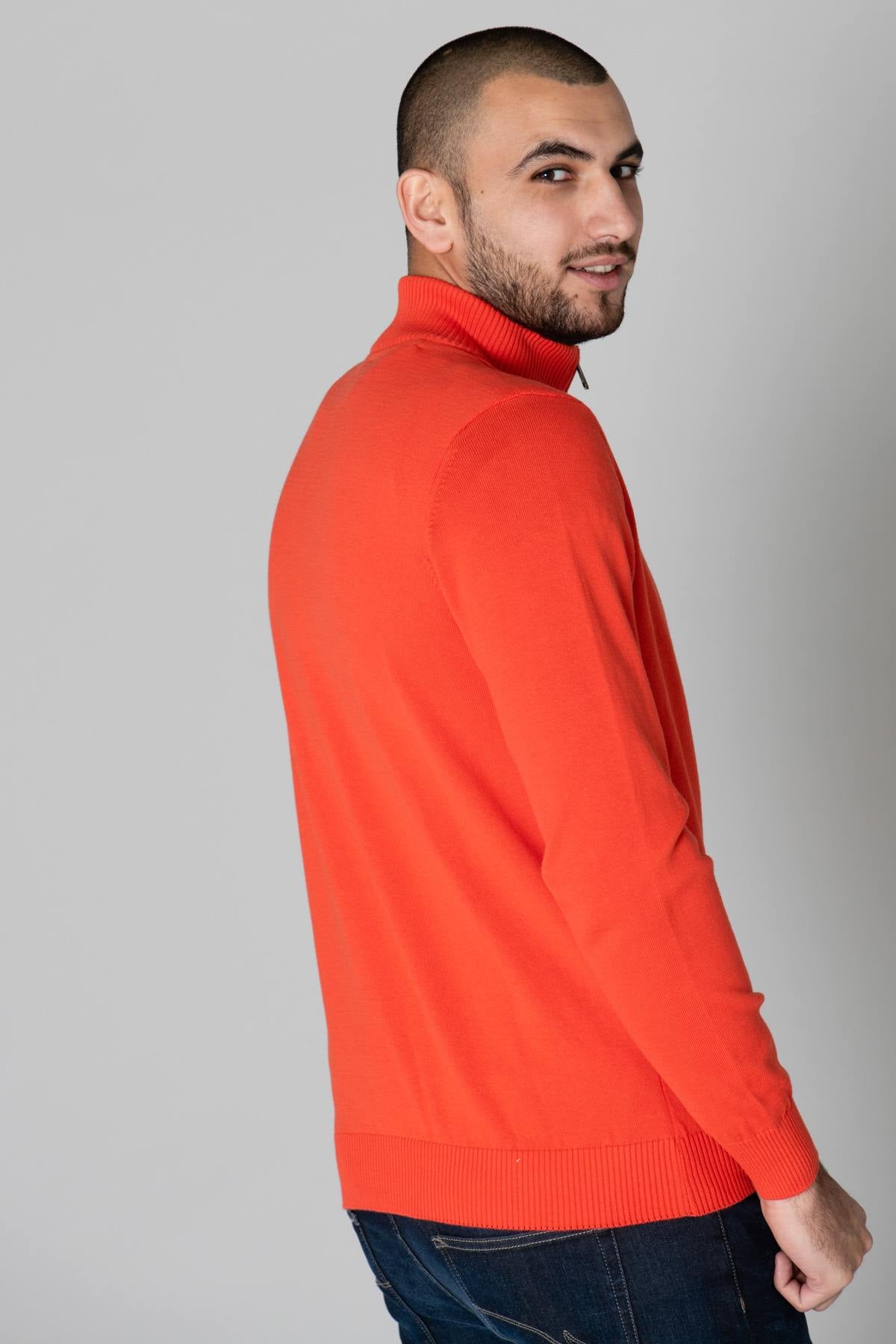 Men's orange high-neck sweater - Image n°5