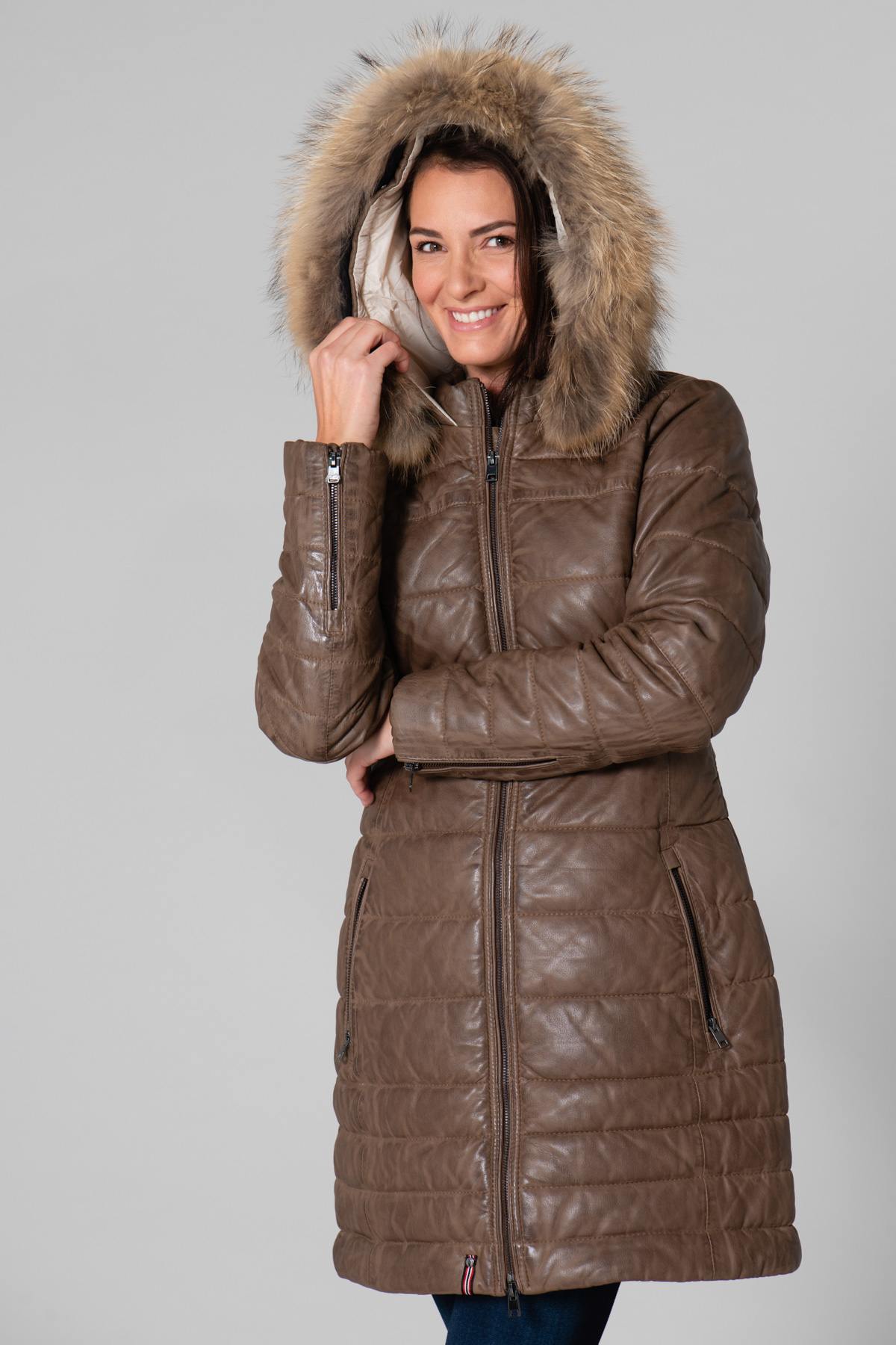 Long brown down jacket with fur collar - Image n°4