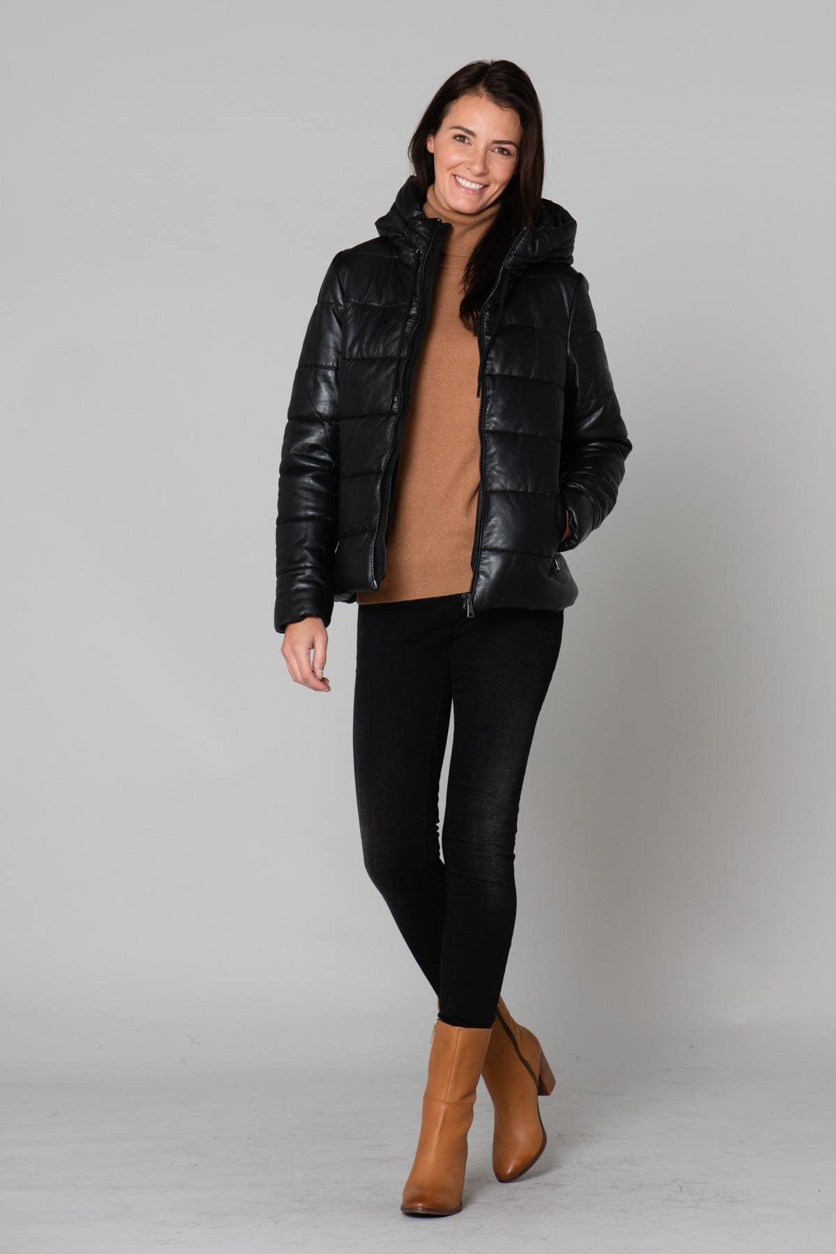 Women's sporty and casual down jacket - Image n°2