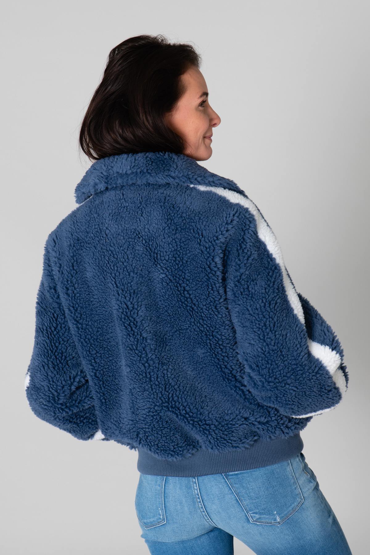 Blue oversized faux fur - Image n°7