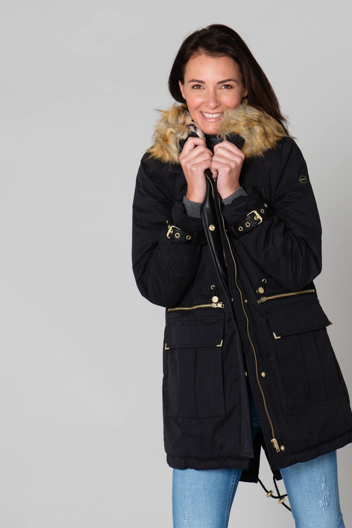 Women's parka with fur collar - Image n°2