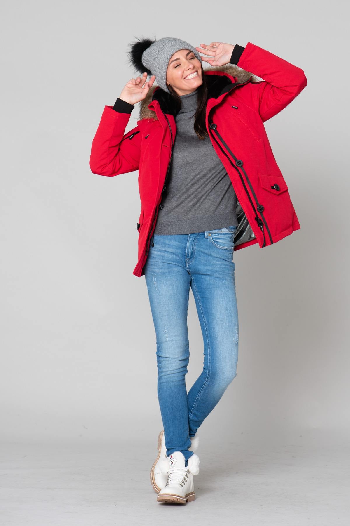 Red winter parka - Image n°1