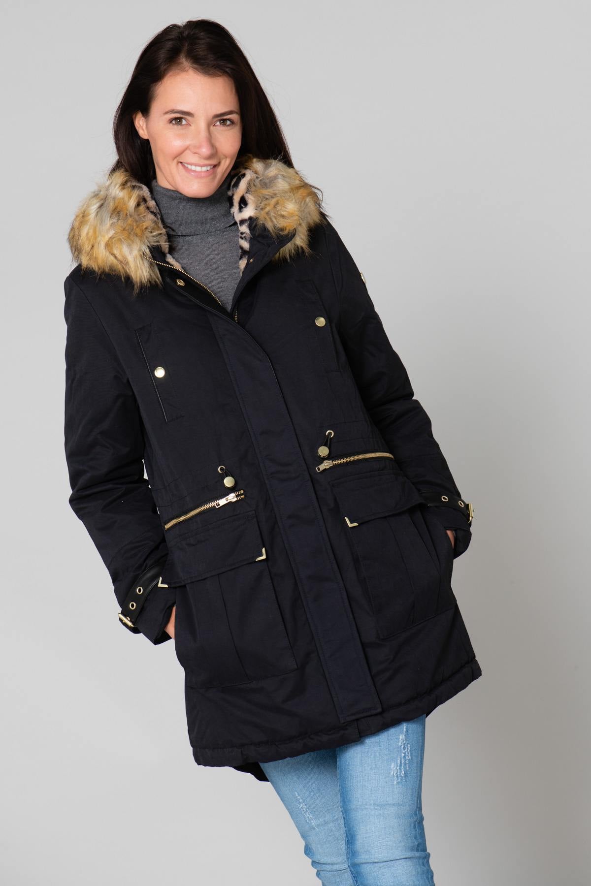 Women's parka with fur collar - Image n°9