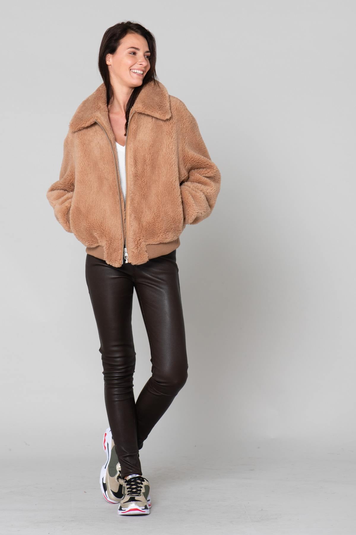 Camel oversized faux fur - Image n°2