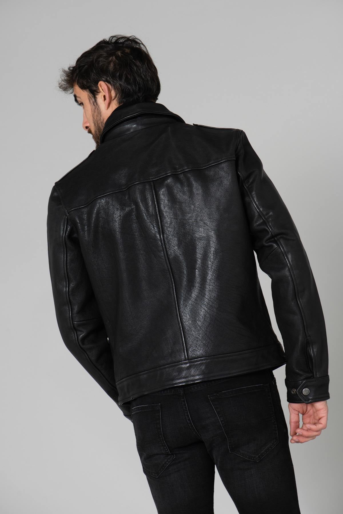 Military style jacket in black leather - Image n°5