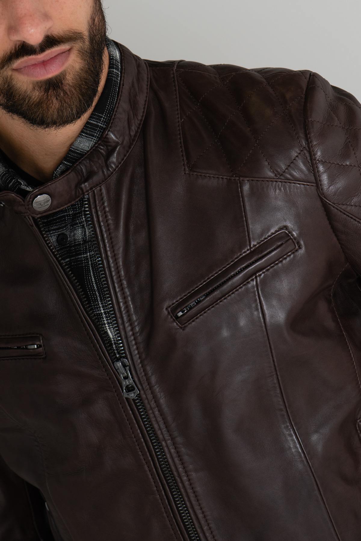 Quilted shoulder leather jacket - Image n°6