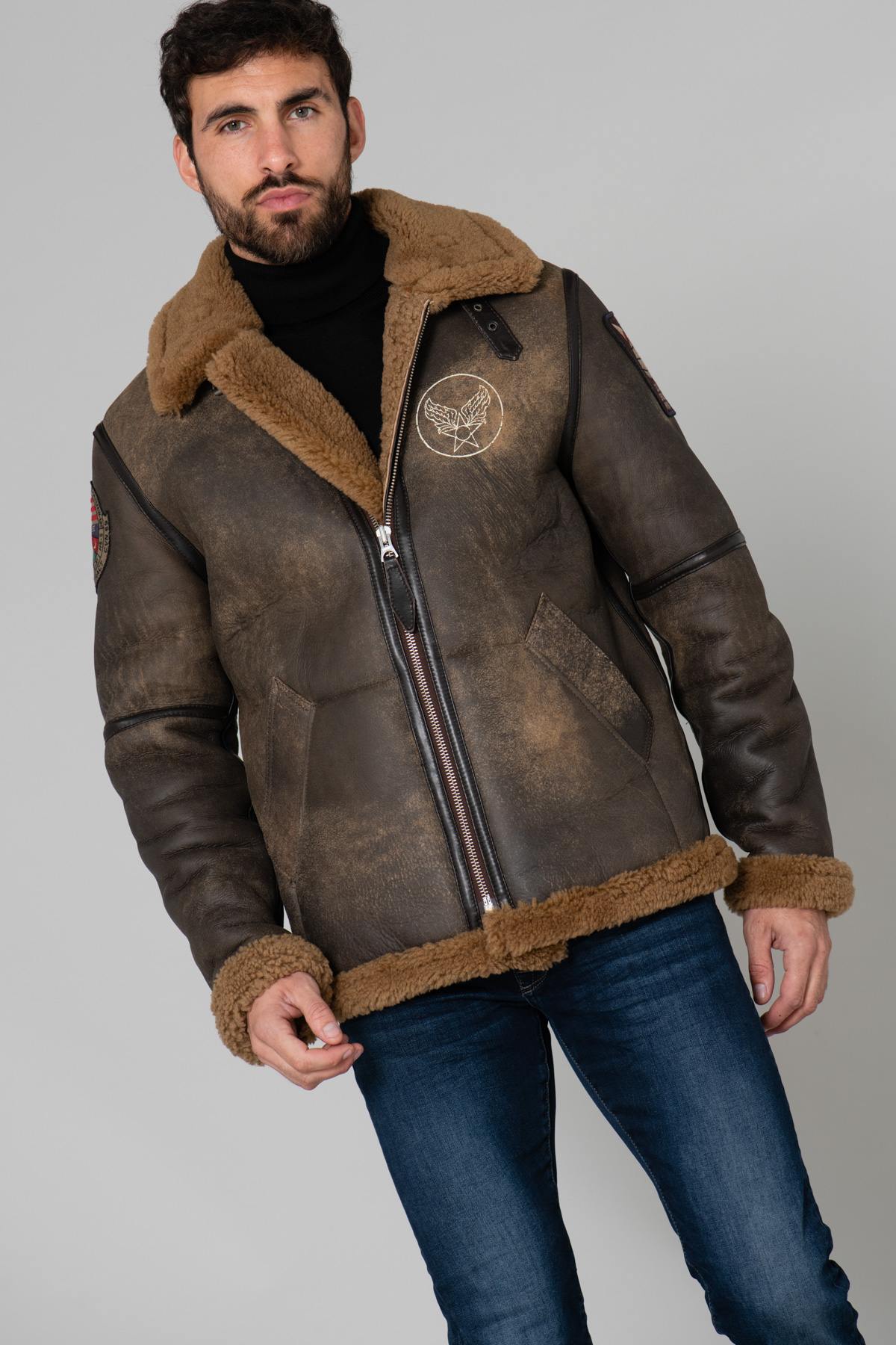 Vintage pilot bomber in shearling - Image n°2