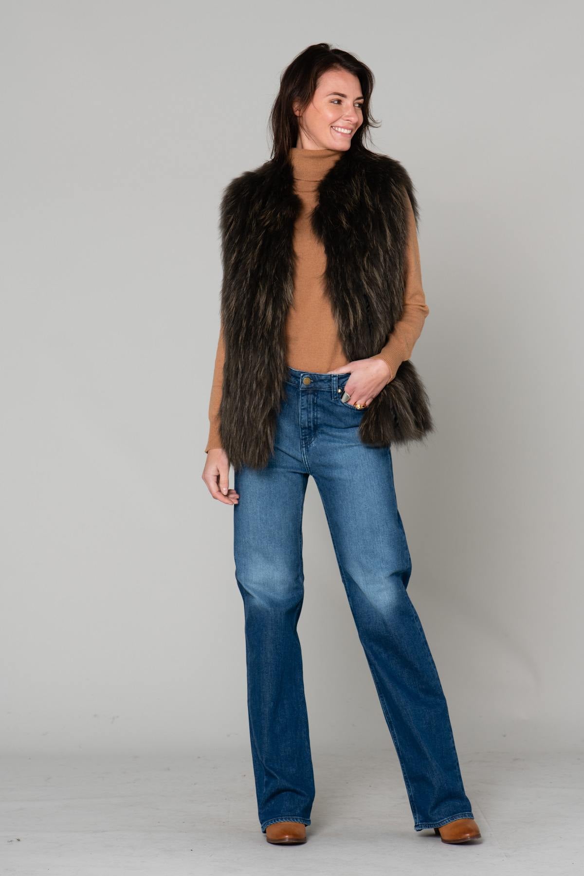 Real khaki colored fur - Image n°2