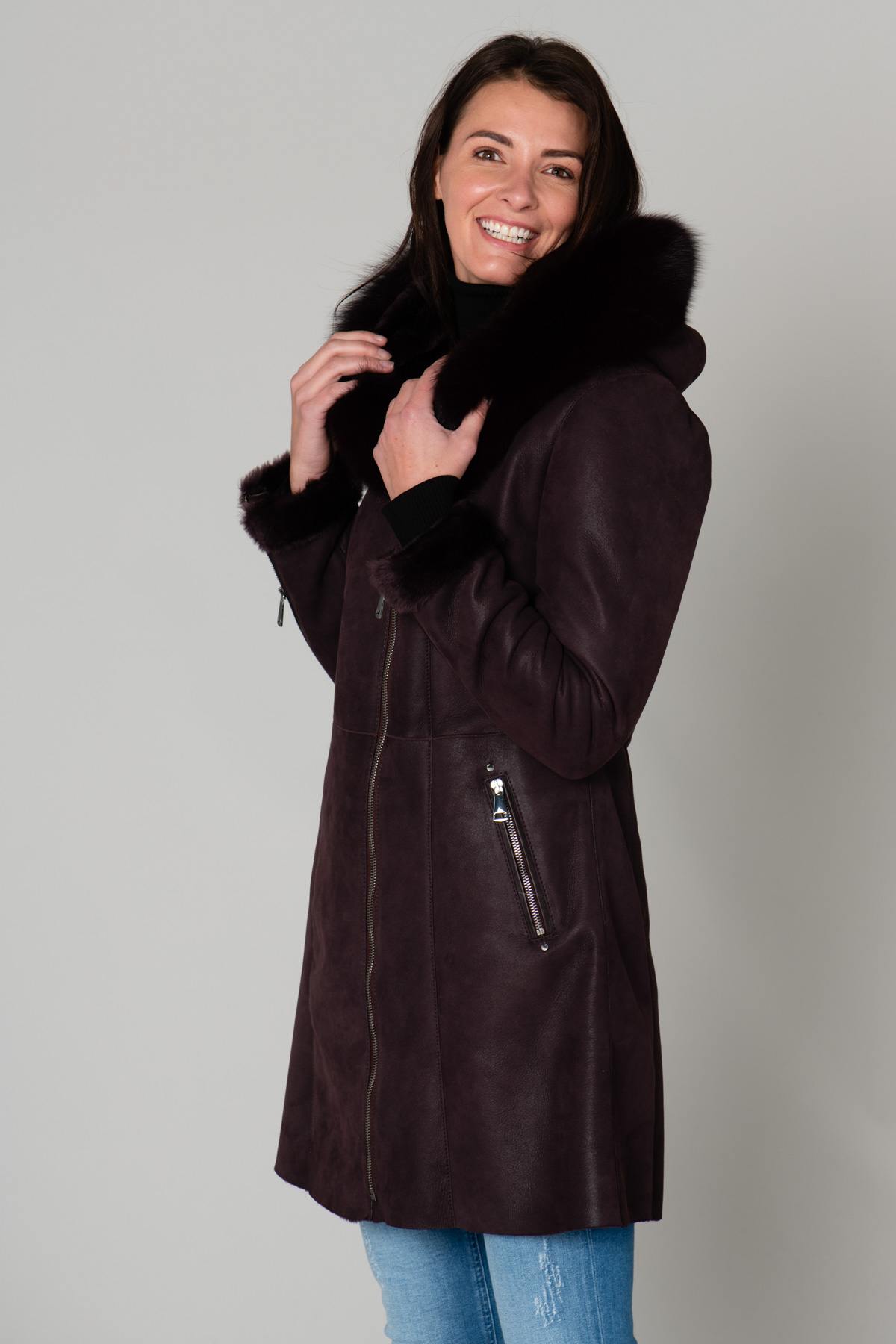 Long burgundy fur coat - Image n°3