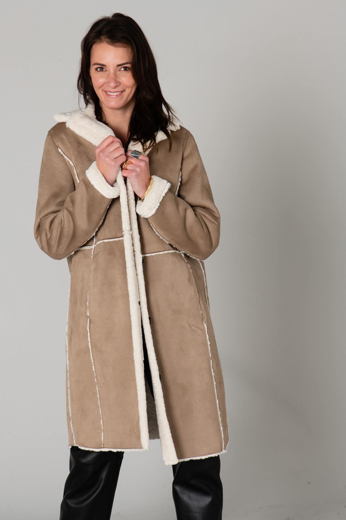 Women's faux shearling coat - Image n°4