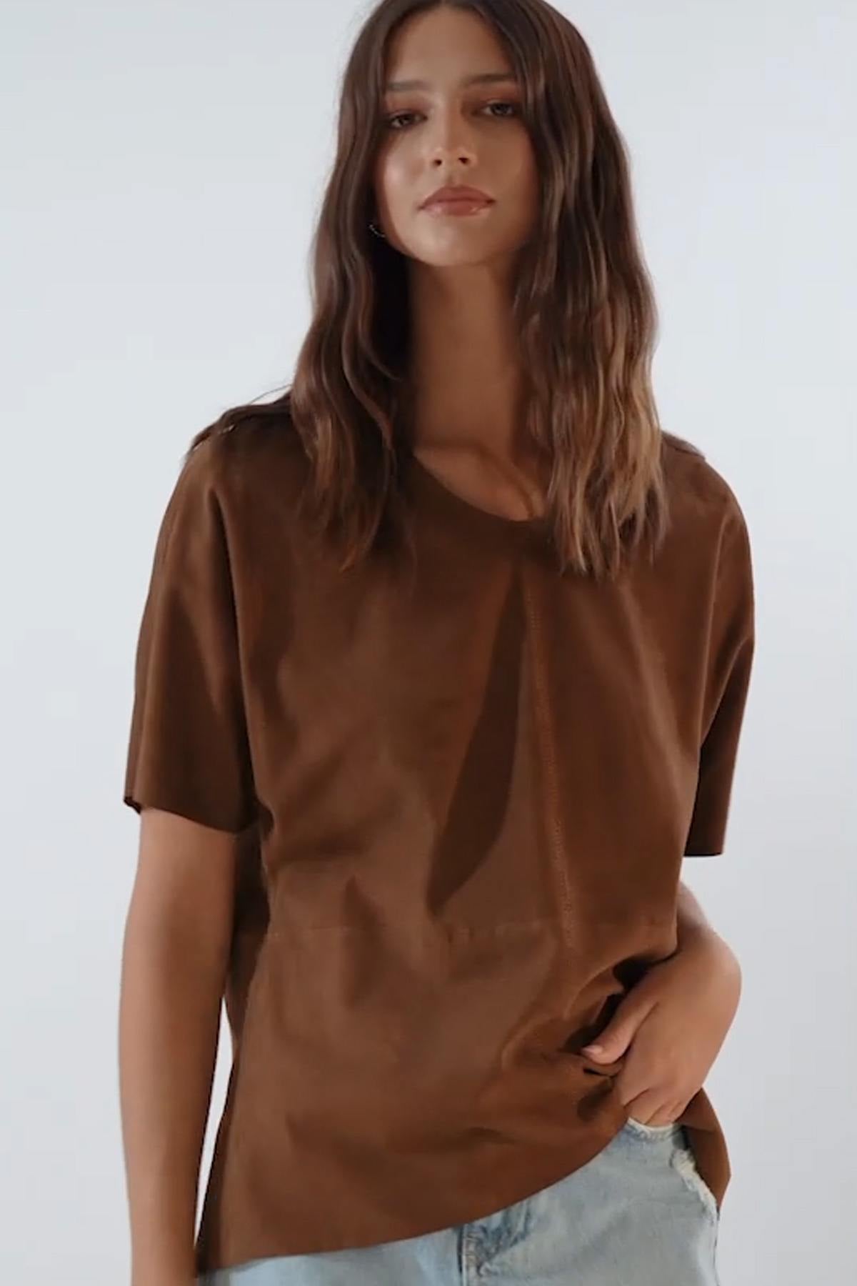 Loose fit cognac suede leather blouse - Image n°1