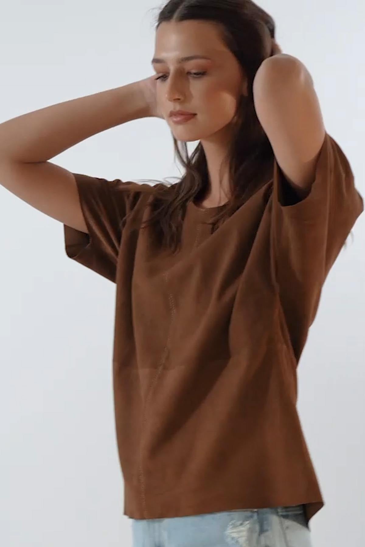 Loose fit cognac suede leather blouse - Image n°2