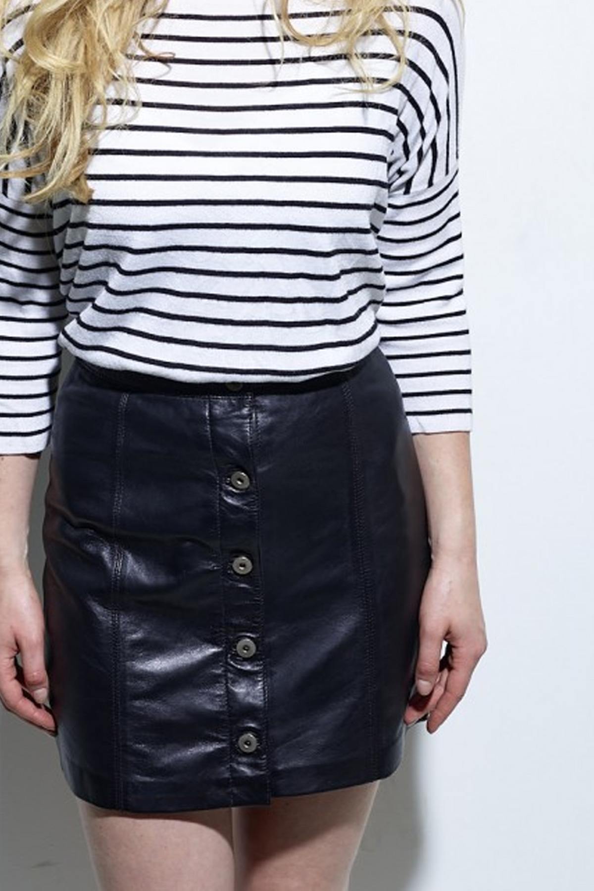 High-waisted lambskin skirt - Image n°1