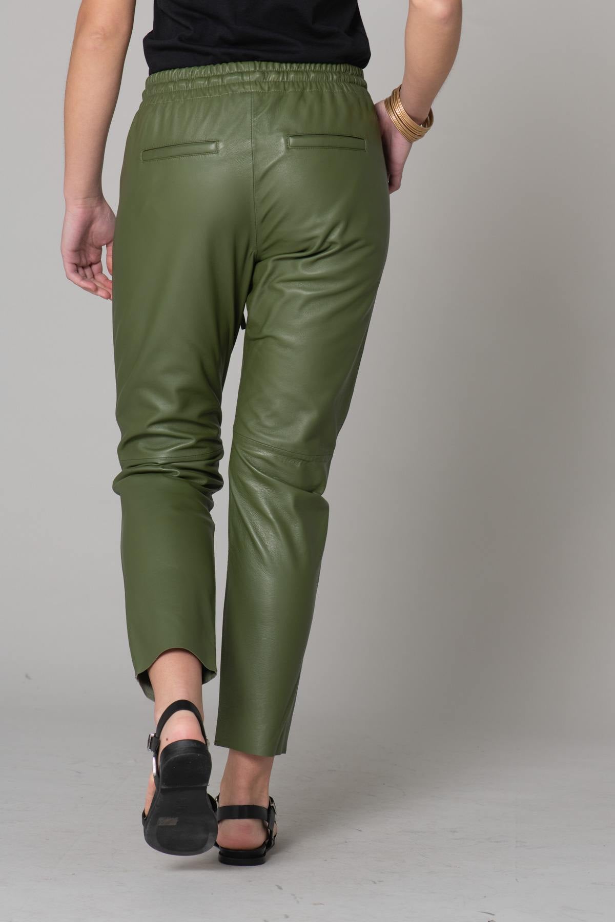 Women's dark green leather pants - Image n°9