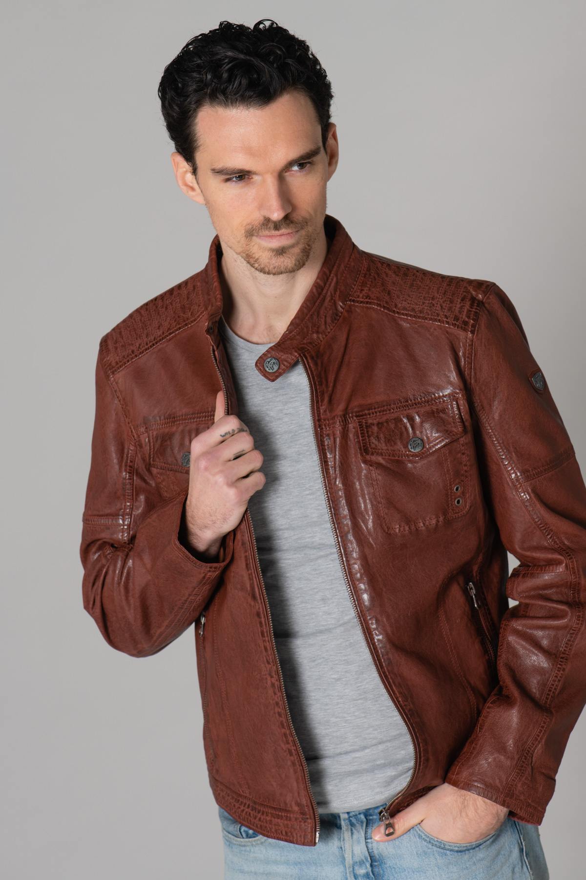 Double chest pocket leather jacket - Image n°9