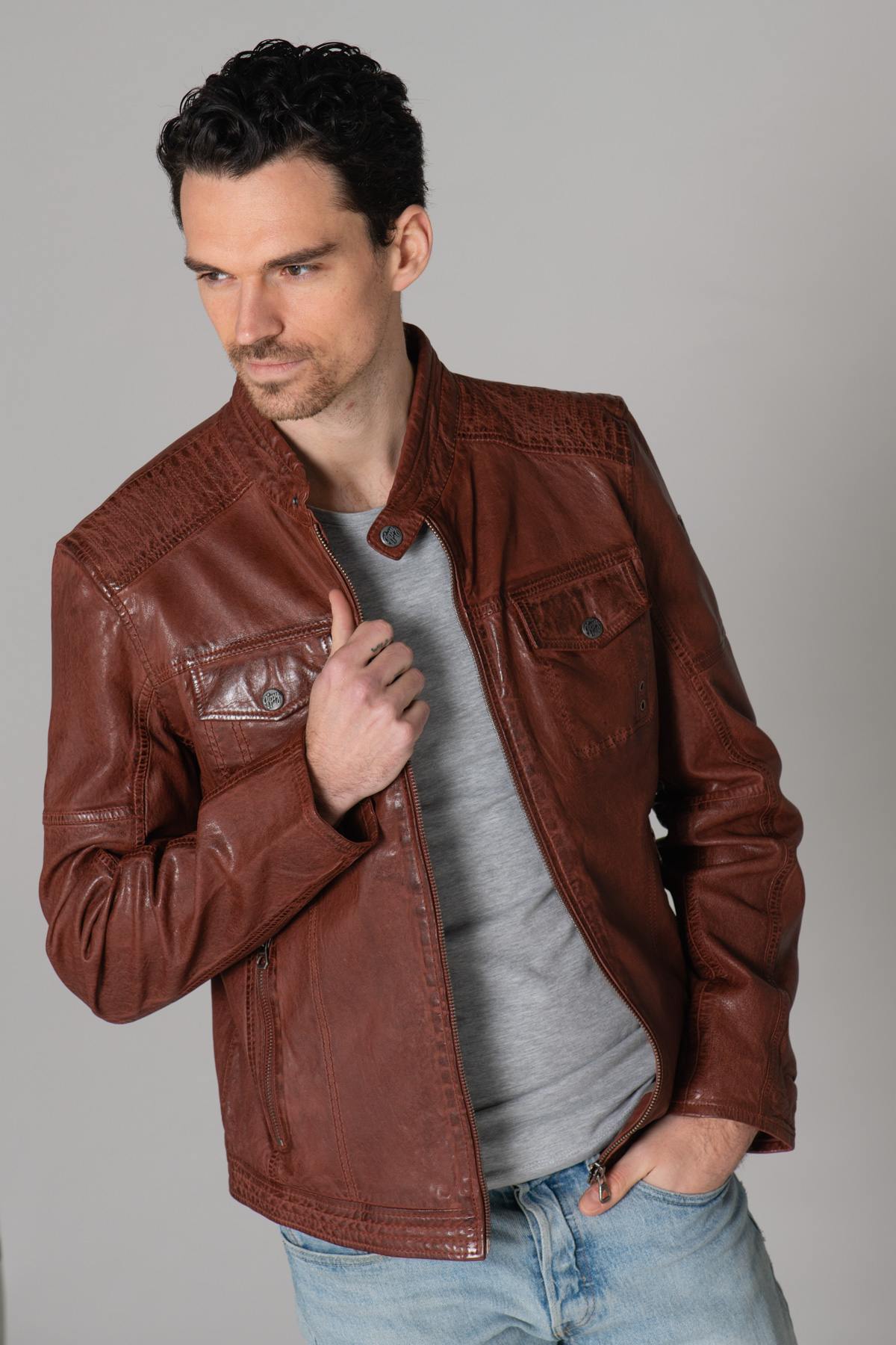 Double chest pocket leather jacket - Image n°15