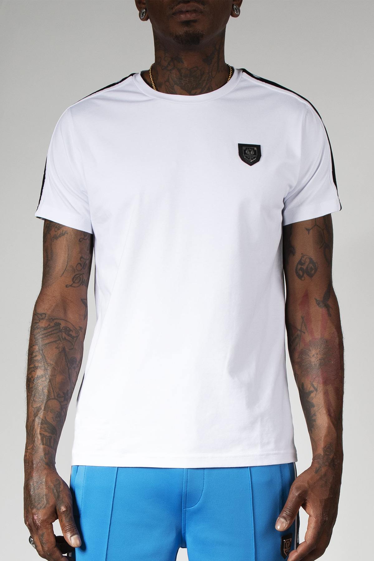 White t-shirt with chest badge - Image n°10