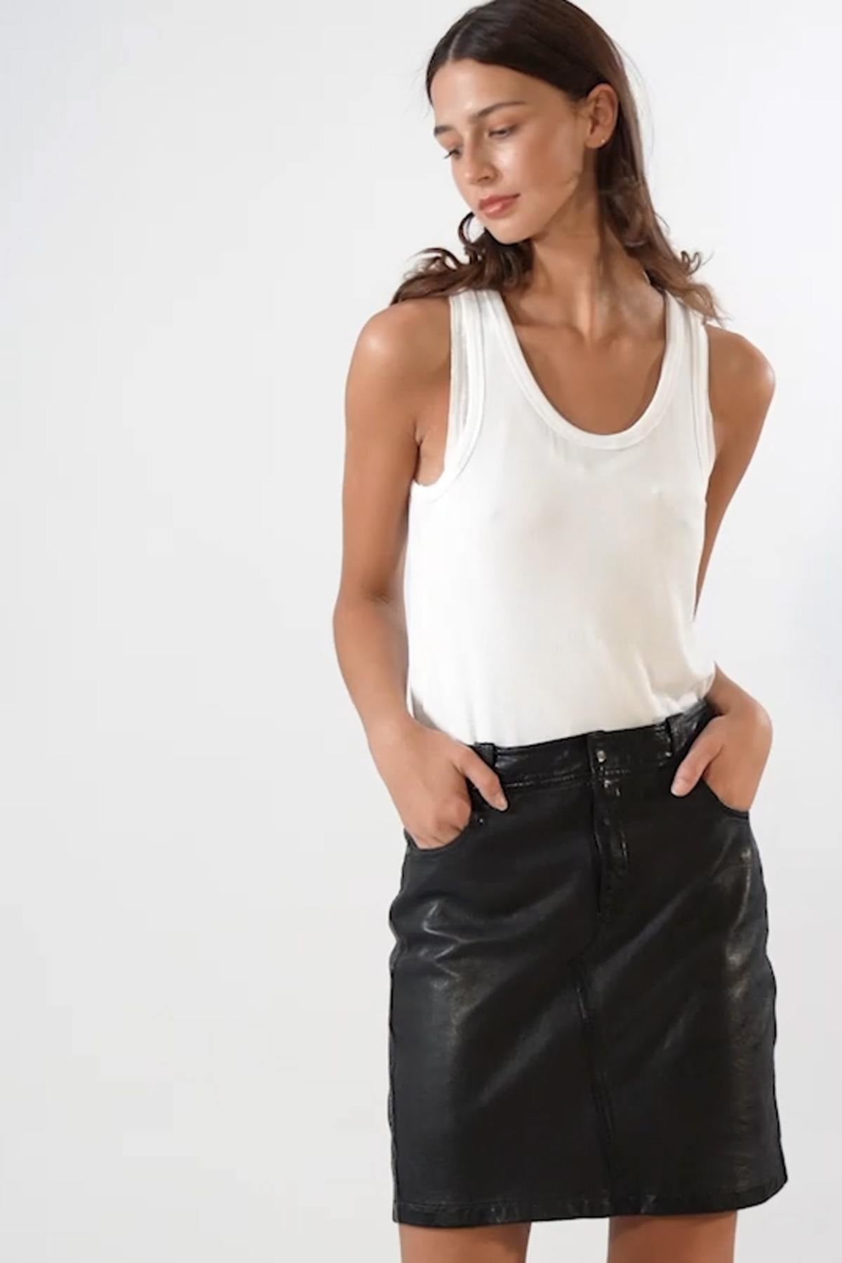 Black leather skirt with 4 pockets - Image n°8