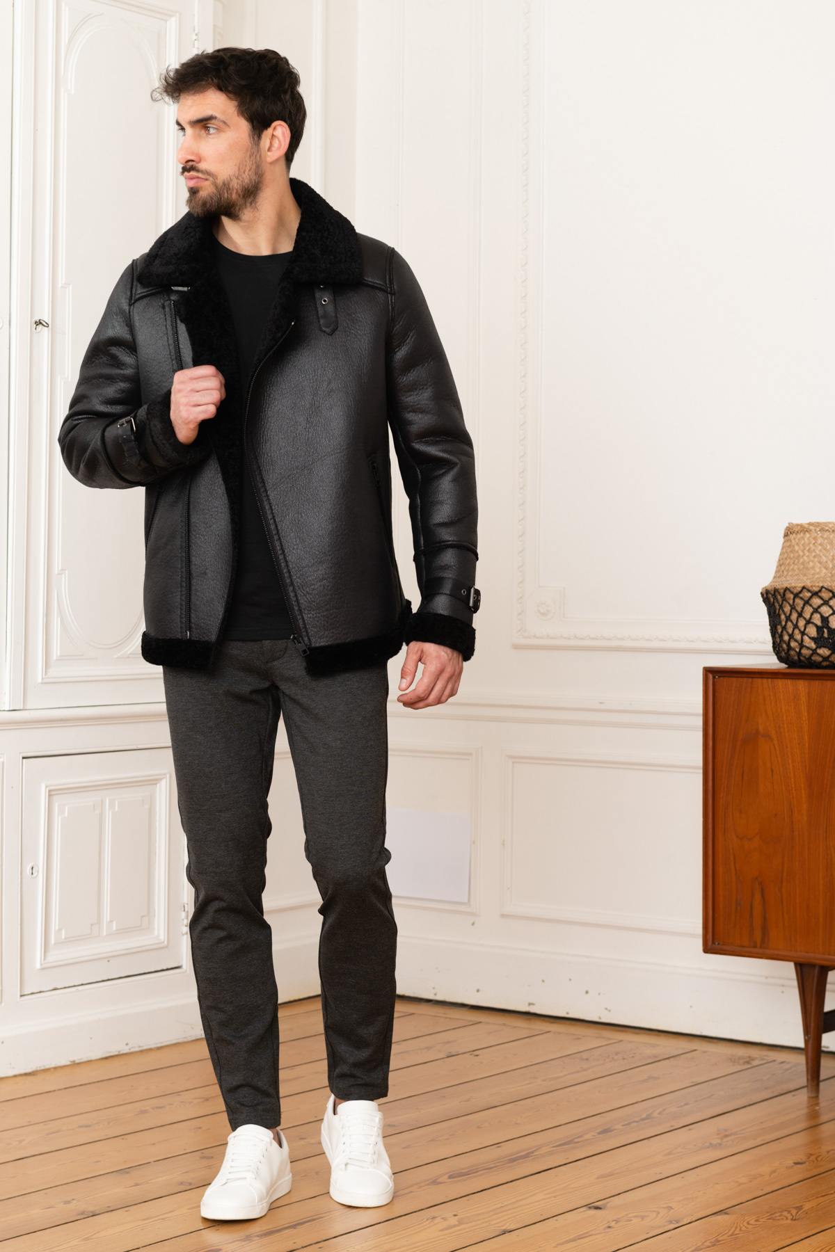 Leather-look polyester bomber jacket - Image n°2