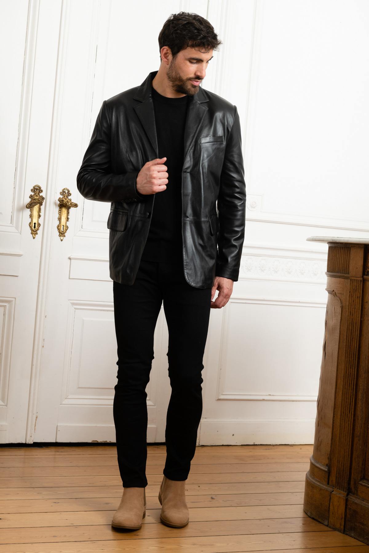 Elegant black leather blazer - Image n°2