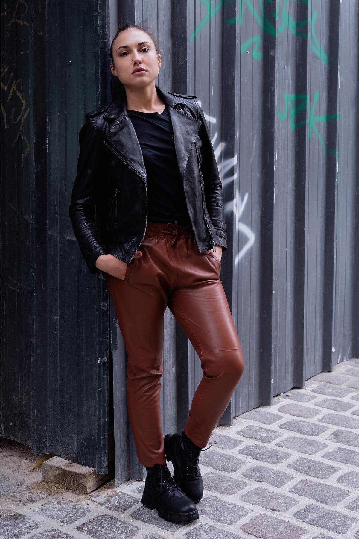 Brown leather jogger pants - Image n°12