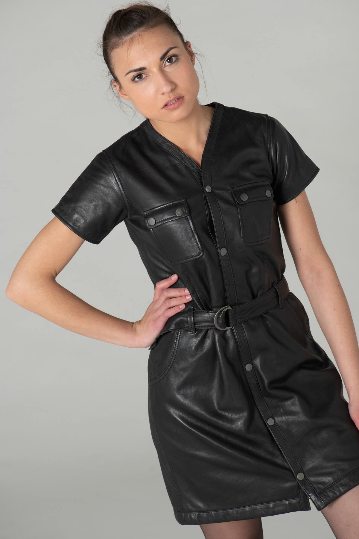 Black leather dress with belt - Image n°1