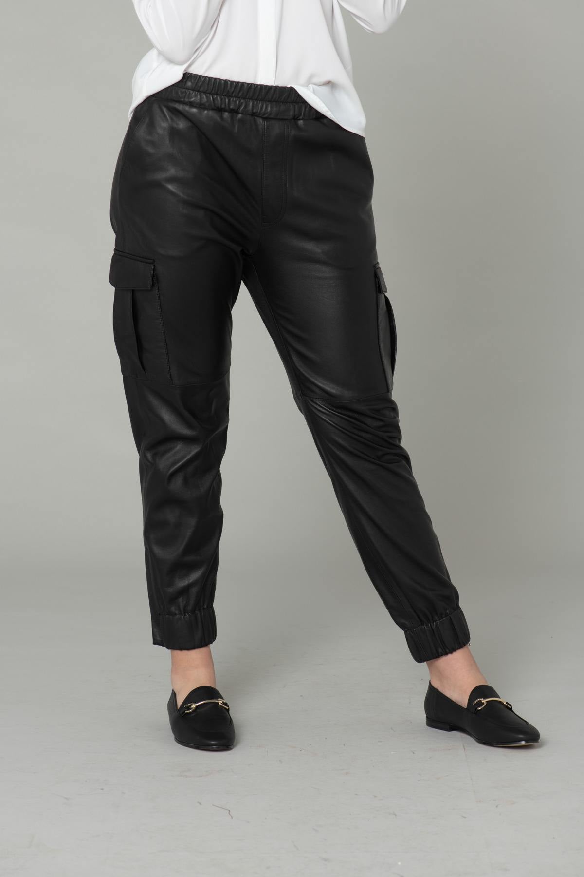 Black leather battle style pants - Image n°5