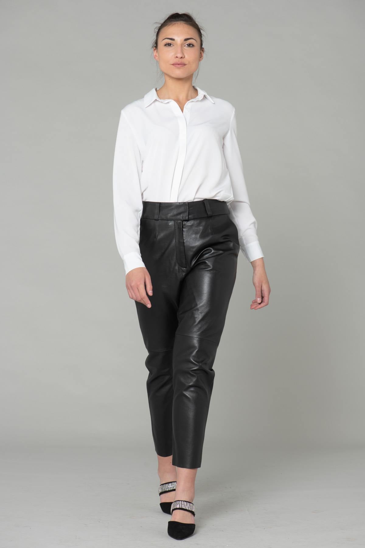 Straight cut leather pants - Image n°9