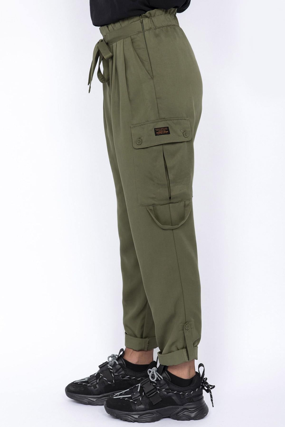 Women's khaki cargo pants - Image n°1