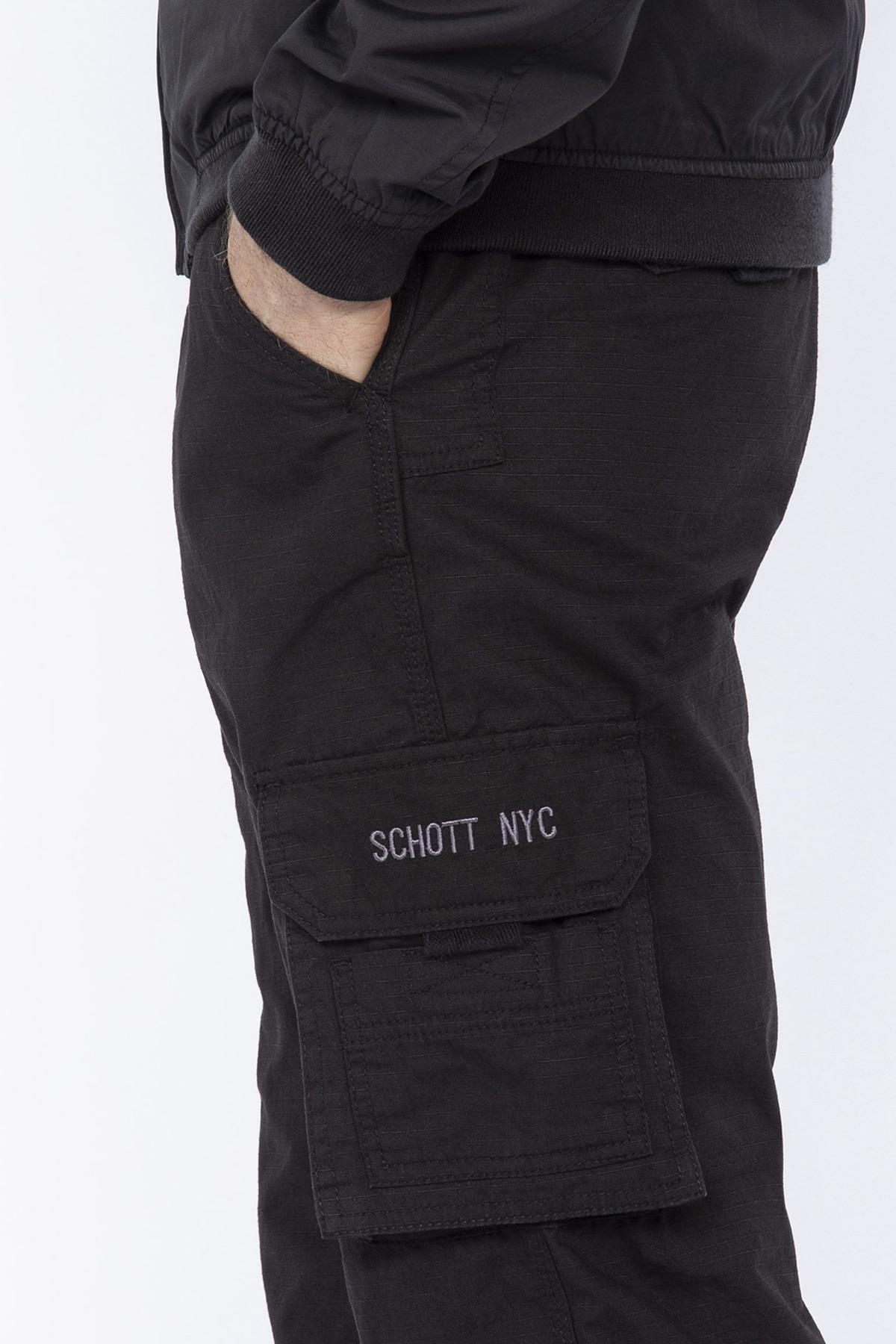 Men's black cargo pants - Image n°4