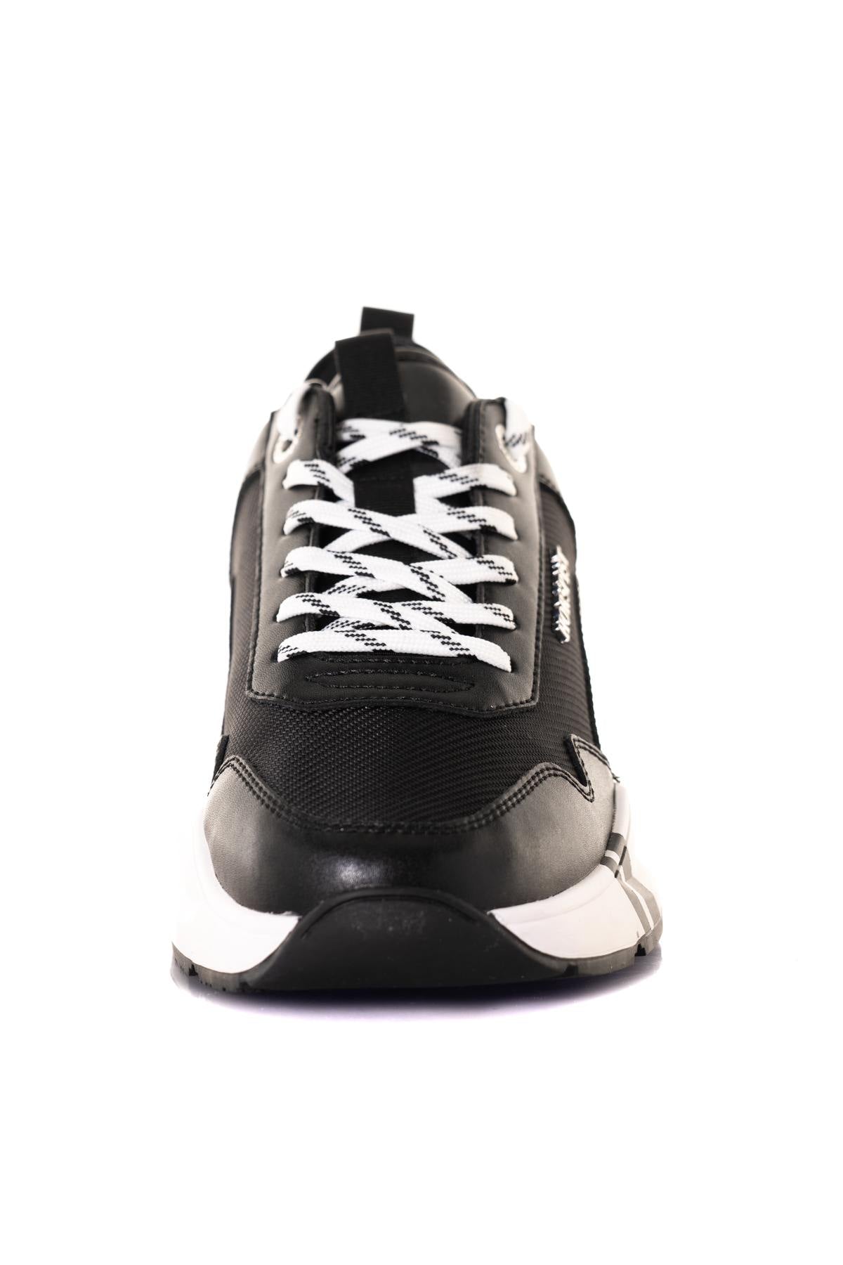 Black and white sneakers - Image n°5