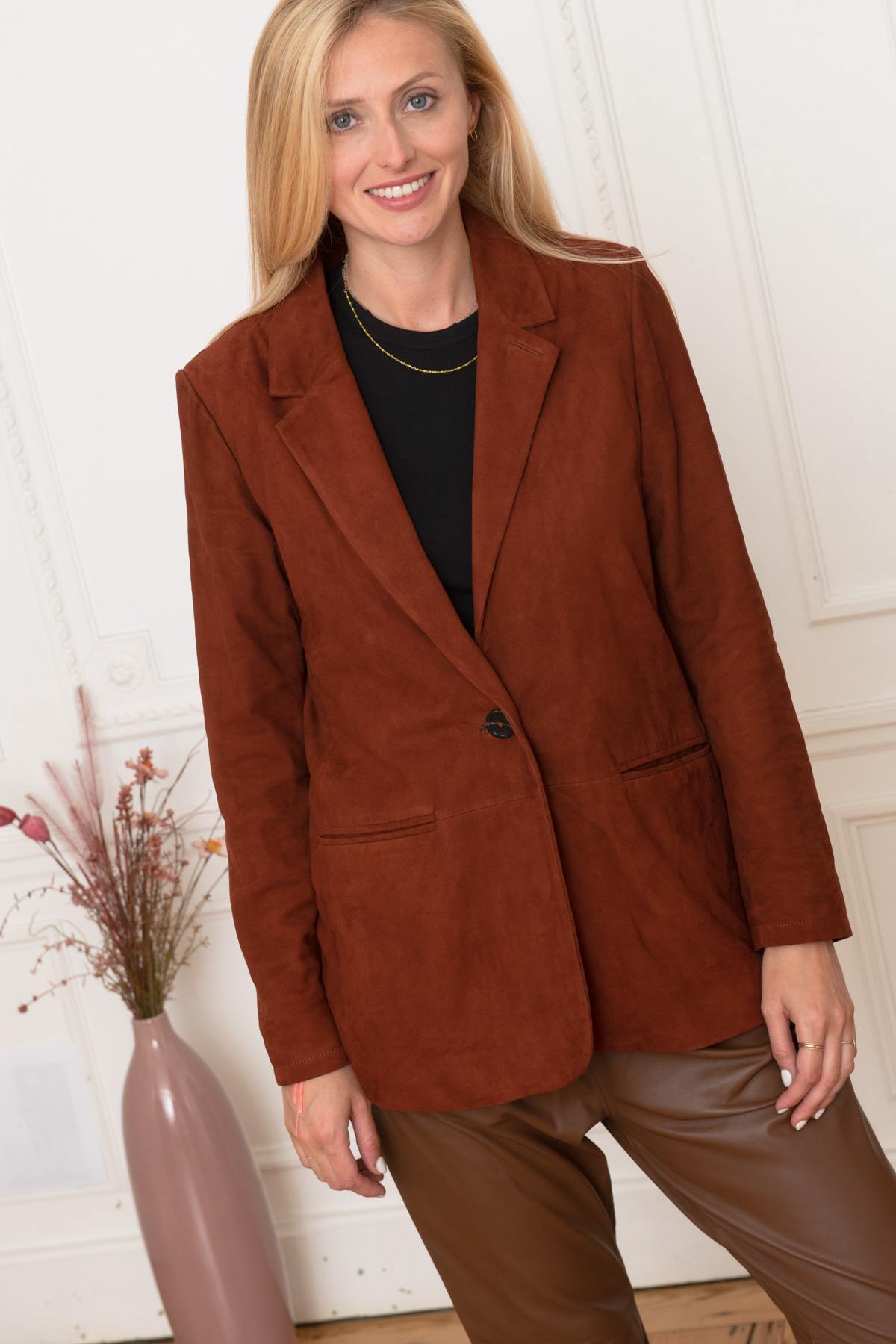 Women's brown goatskin leather blazer - Image n°3