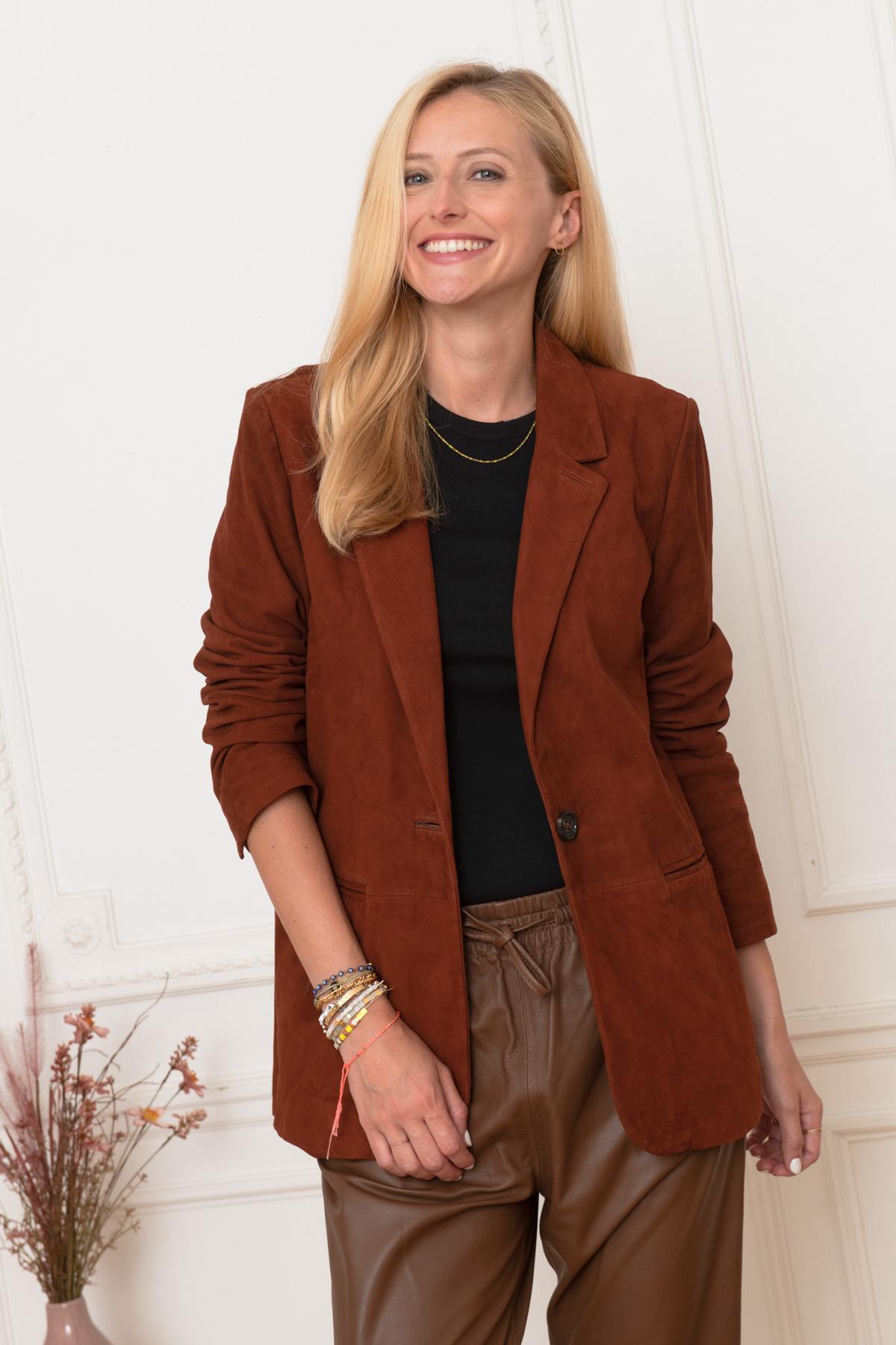 Women's brown goatskin leather blazer - Image n°4