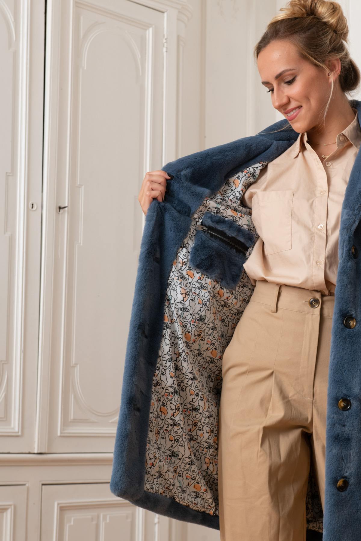 Long blue faux fur coat - Image n°6