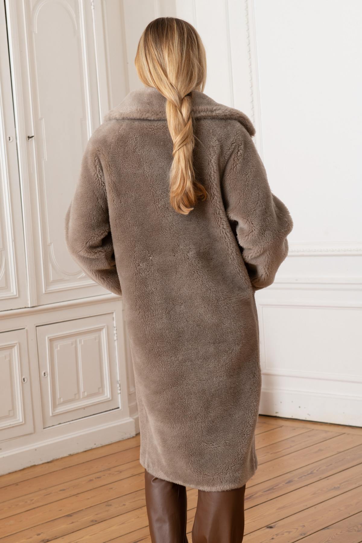 Long reversible faux fur coat - Image n°5