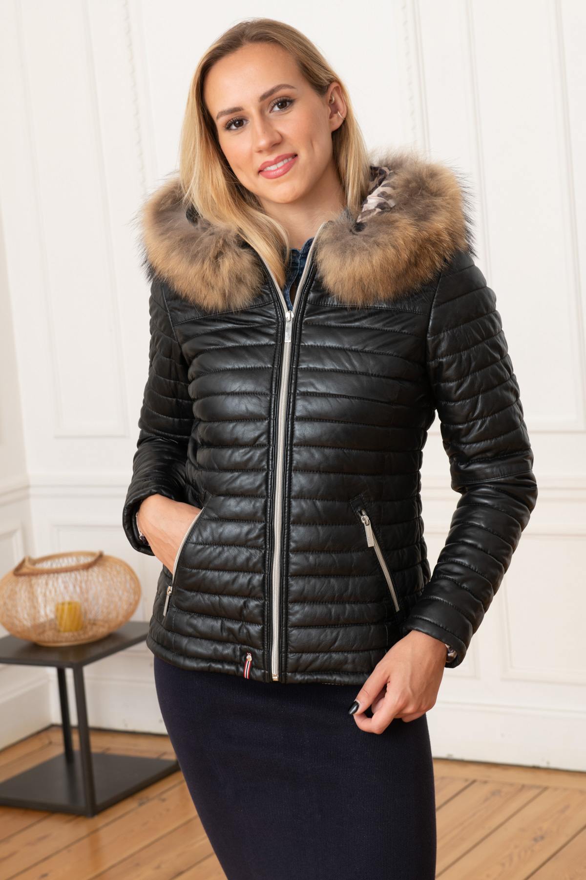 Women's black leather down jacket - Image n°1