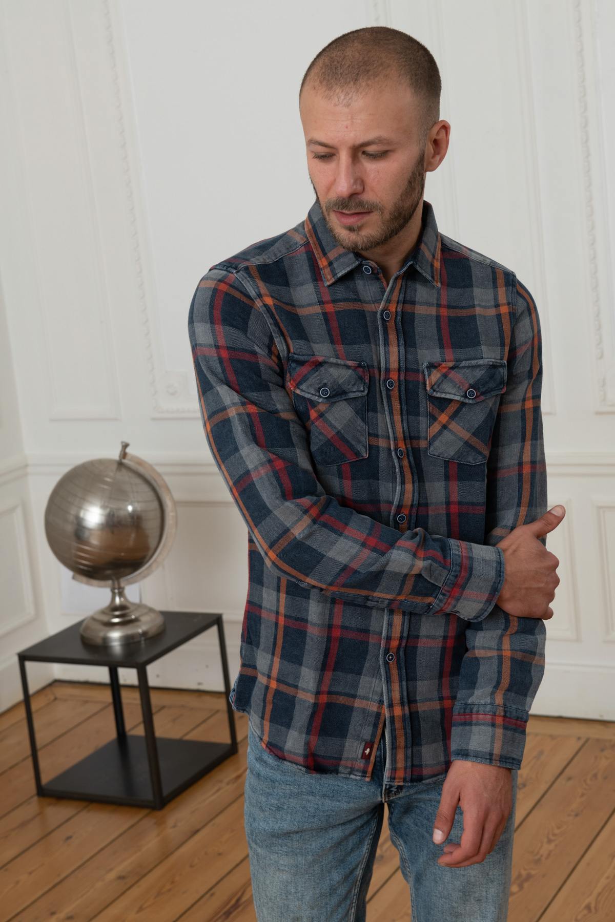 Blue and red checked shirt - Image n°1