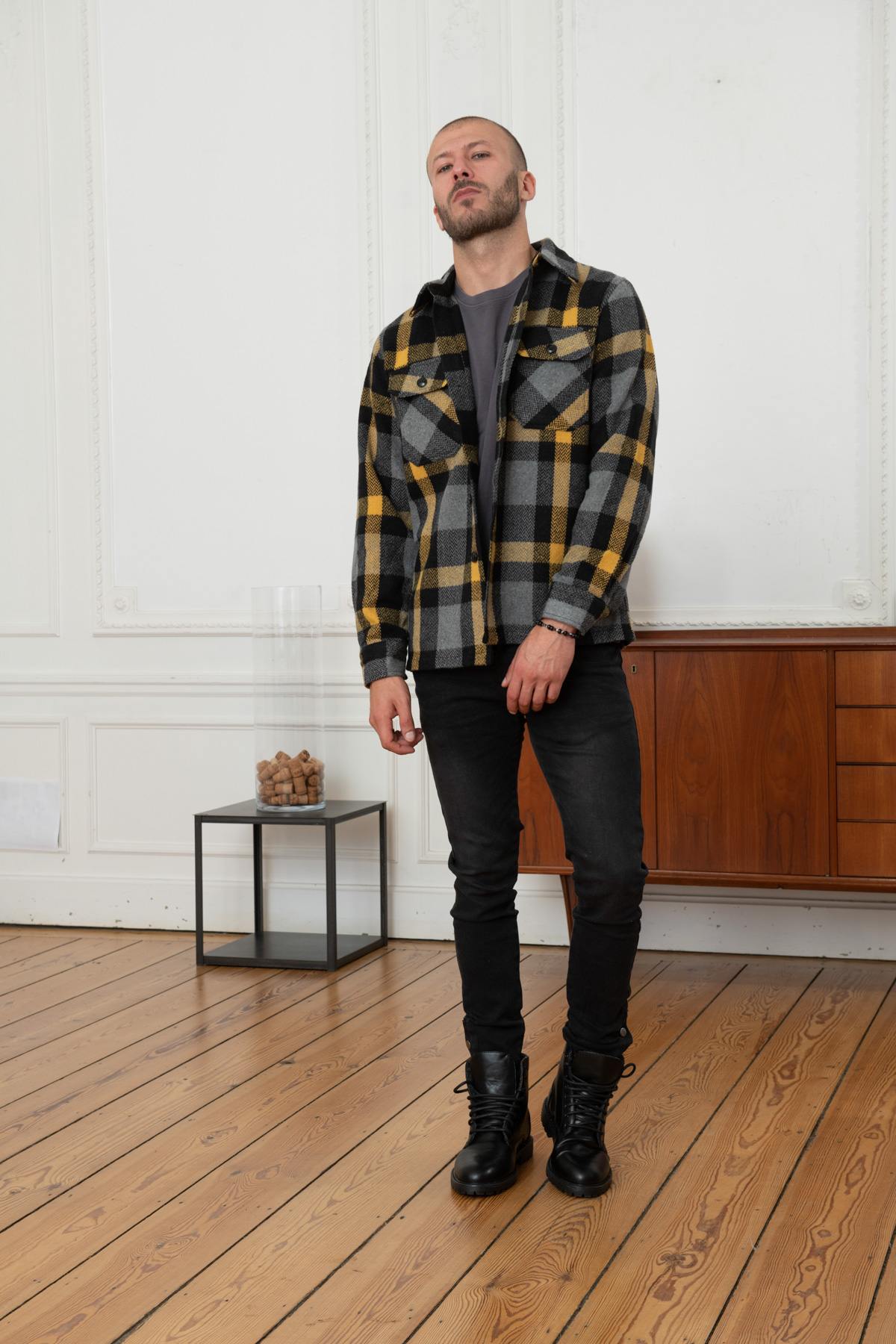 Thick black and yellow overshirt - Image n°2