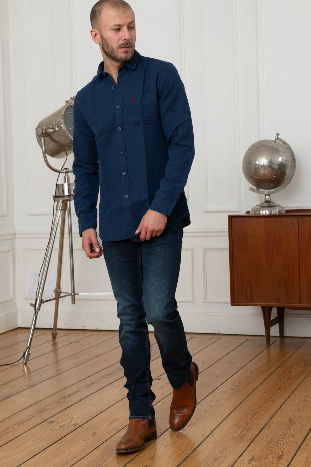 Men's navy blue shirt - Image n°2