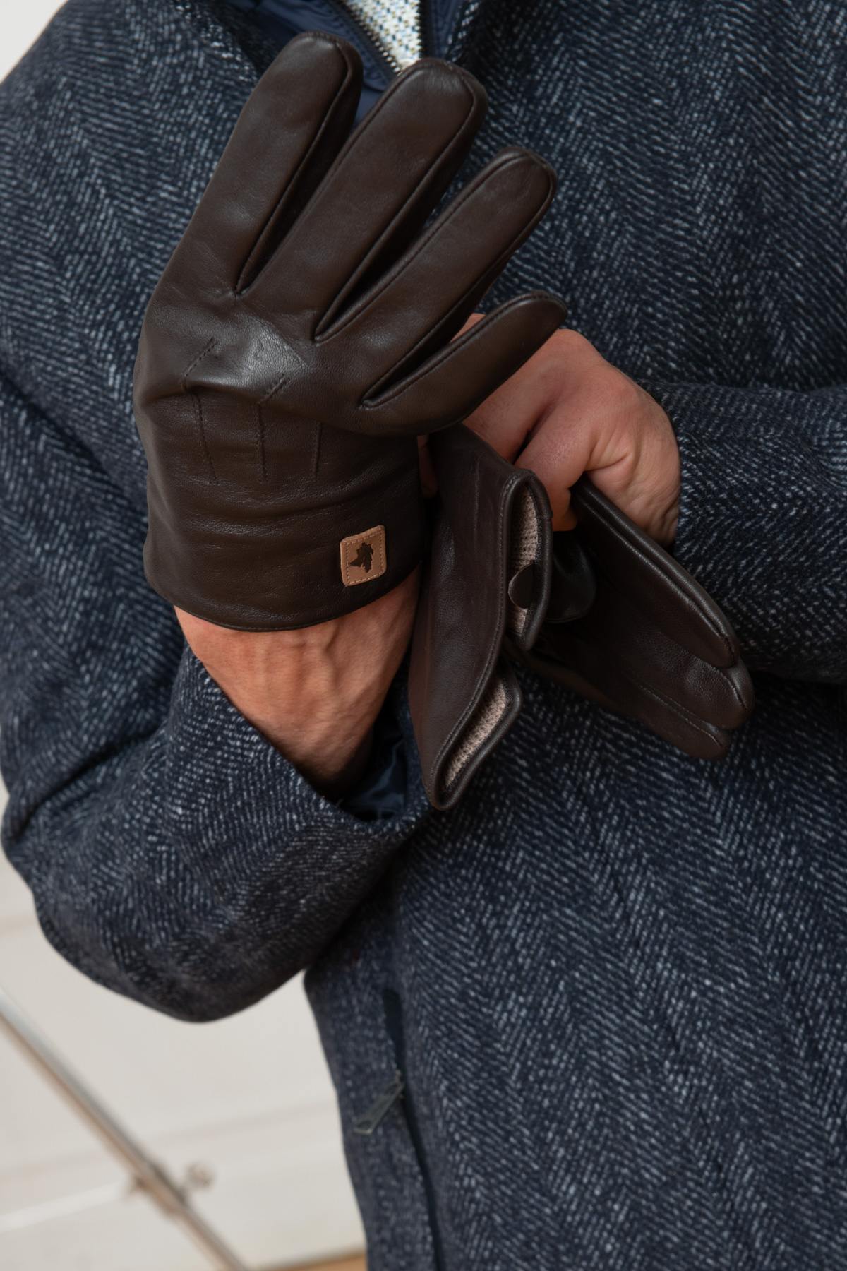 Chocolate leather gloves - Image n°3